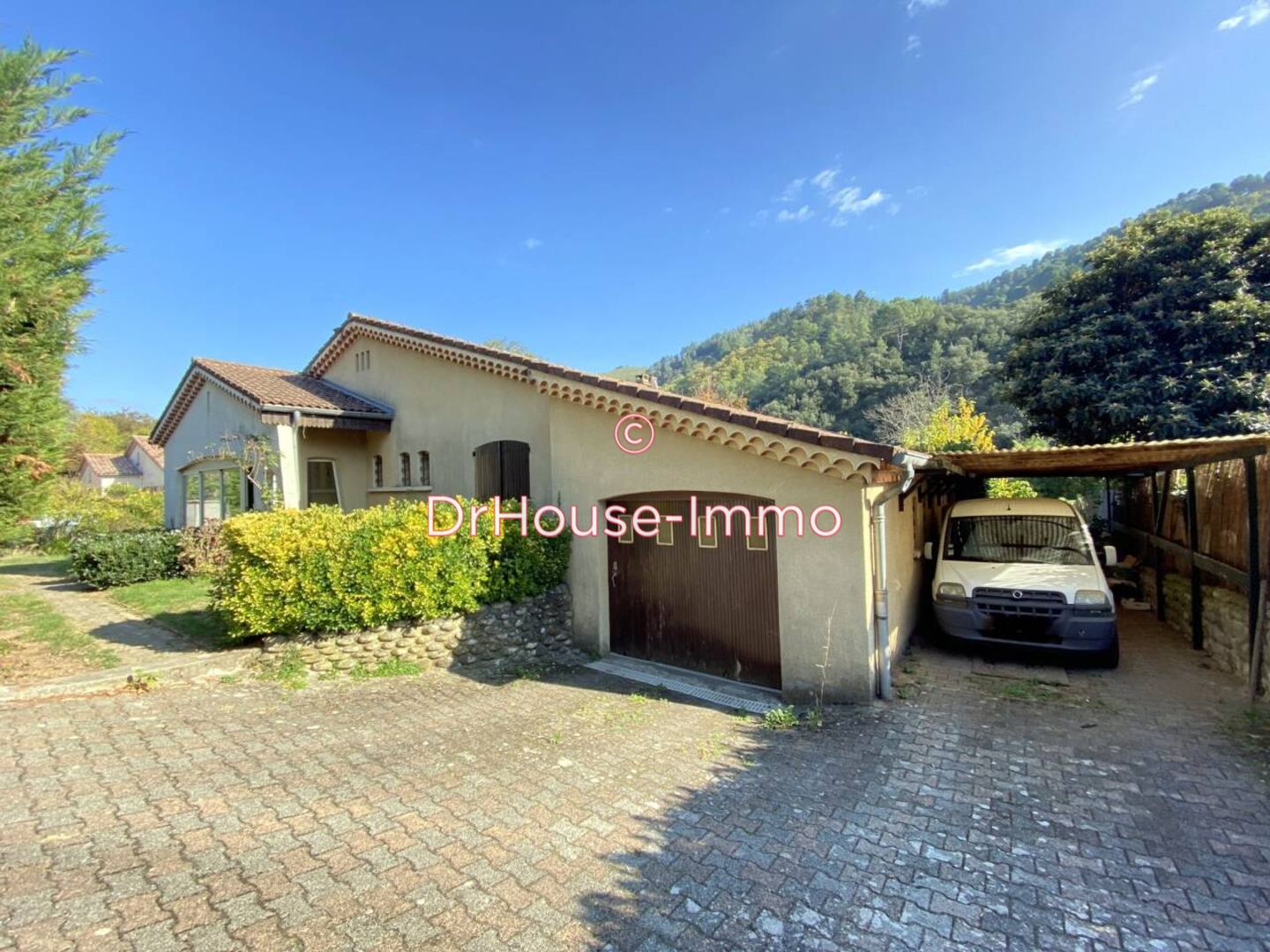 Maison 5 pièces de 148 m² - Vals-les-Bains (07600)