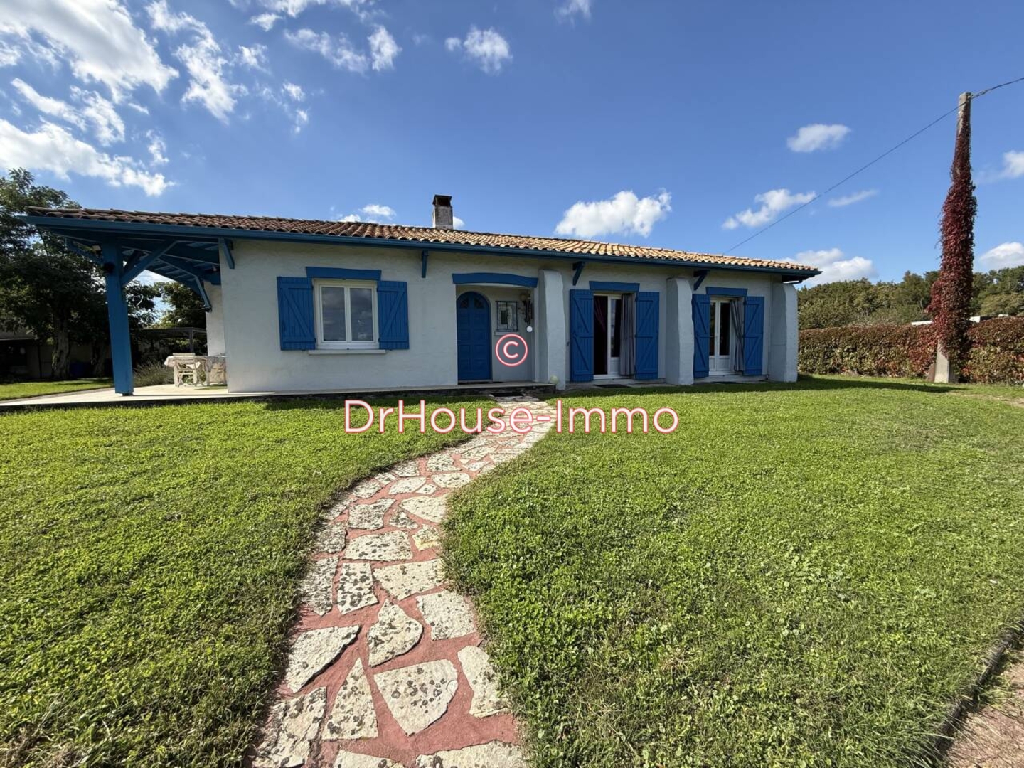 Maison 5 pièces de 133 m² - Saint-Sauveur (33250)