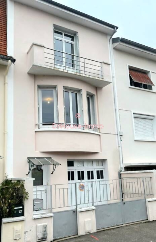 Maison 6 pièces de 142 m² - Vichy (03200)