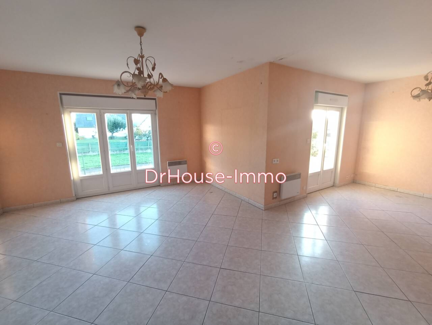 Maison 7 pièces de 120 m² - Rouziers-de-Touraine (37360)