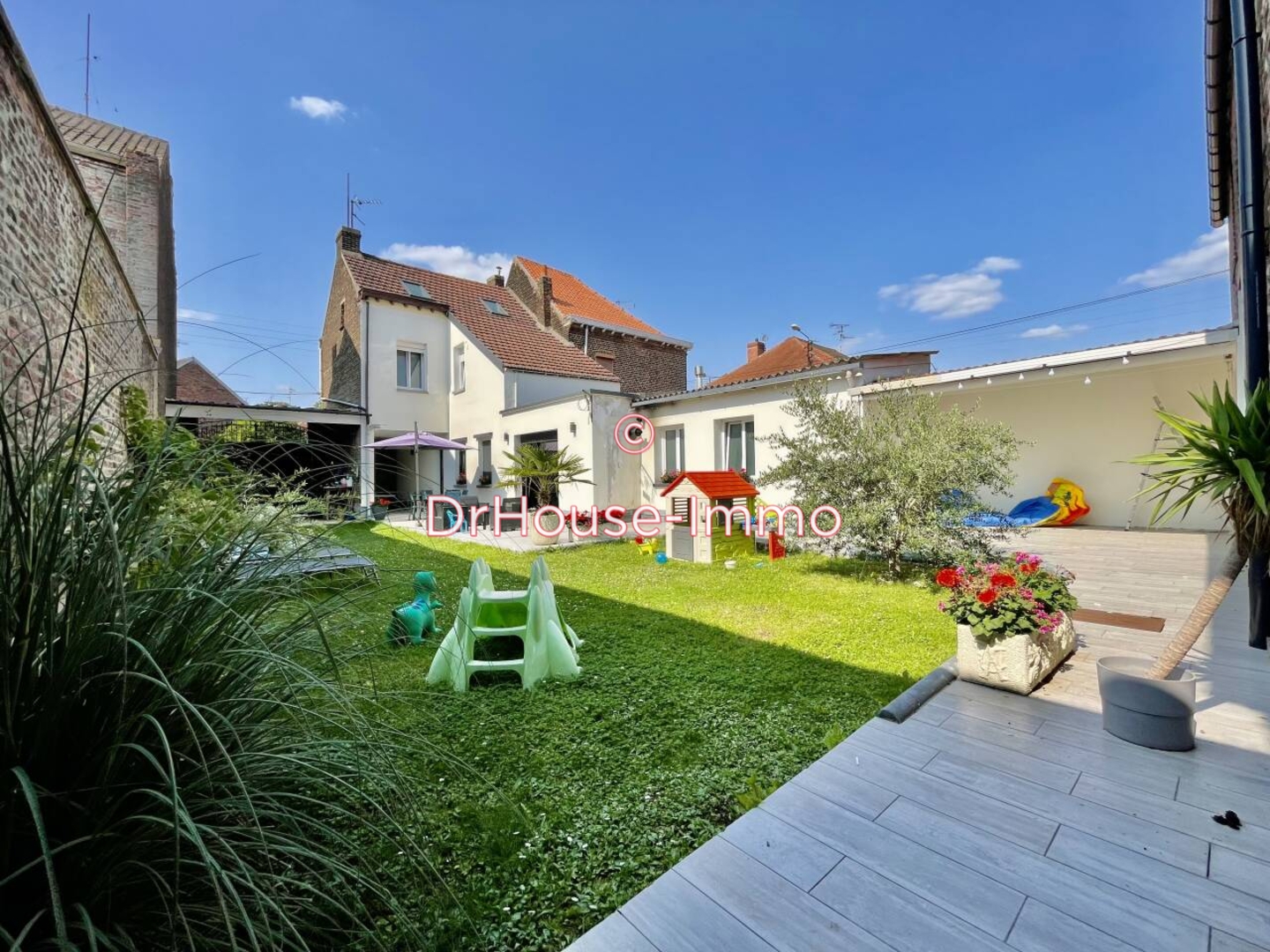 Maison 6 pièces de 152 m² - Hélesmes (59171)
