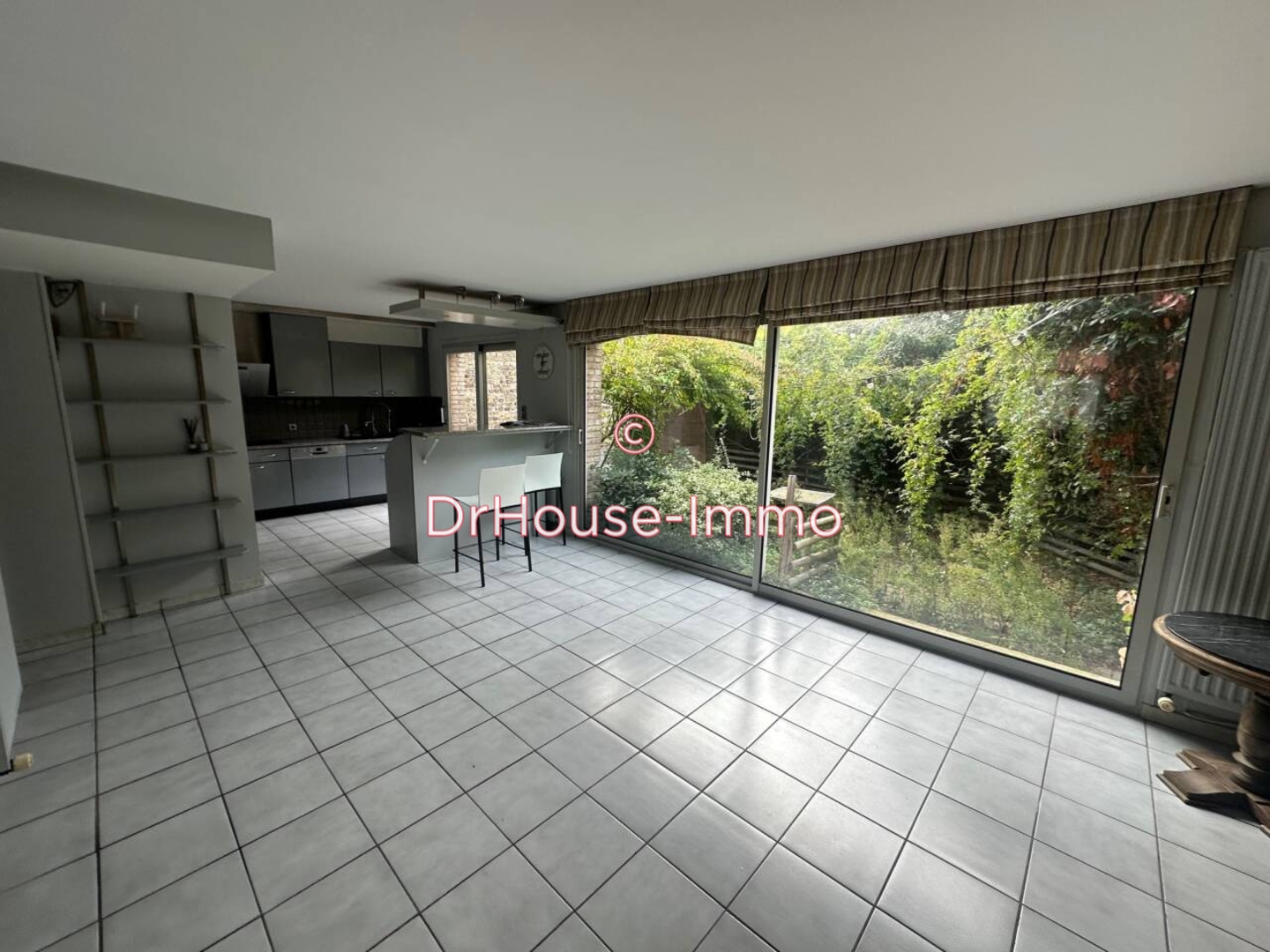 Maison 8 pièces de 233 m² - Dunkerque (59240)
