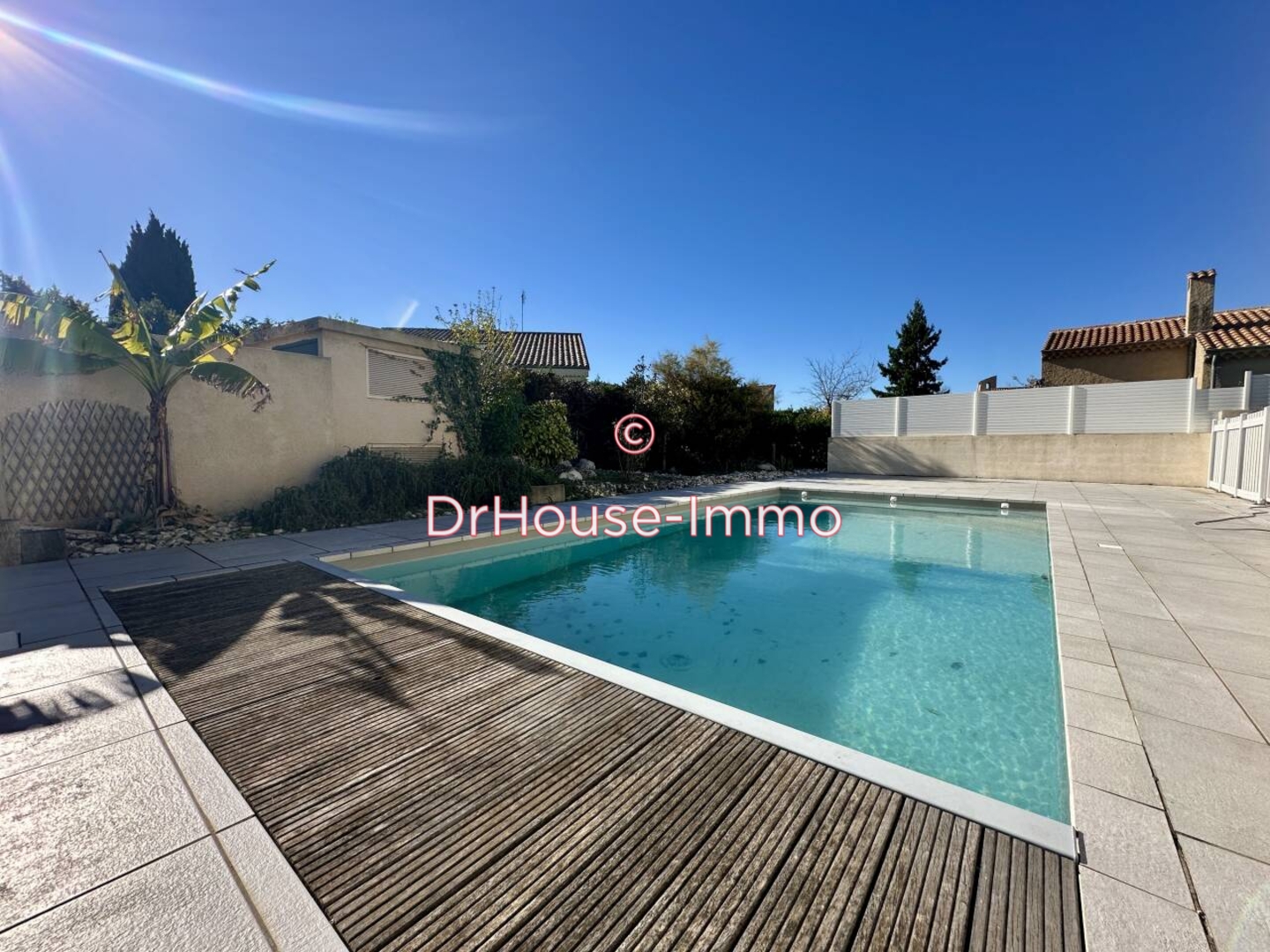 Maison 8 pièces de 195 m² - Bourg-lès-Valence (26500)