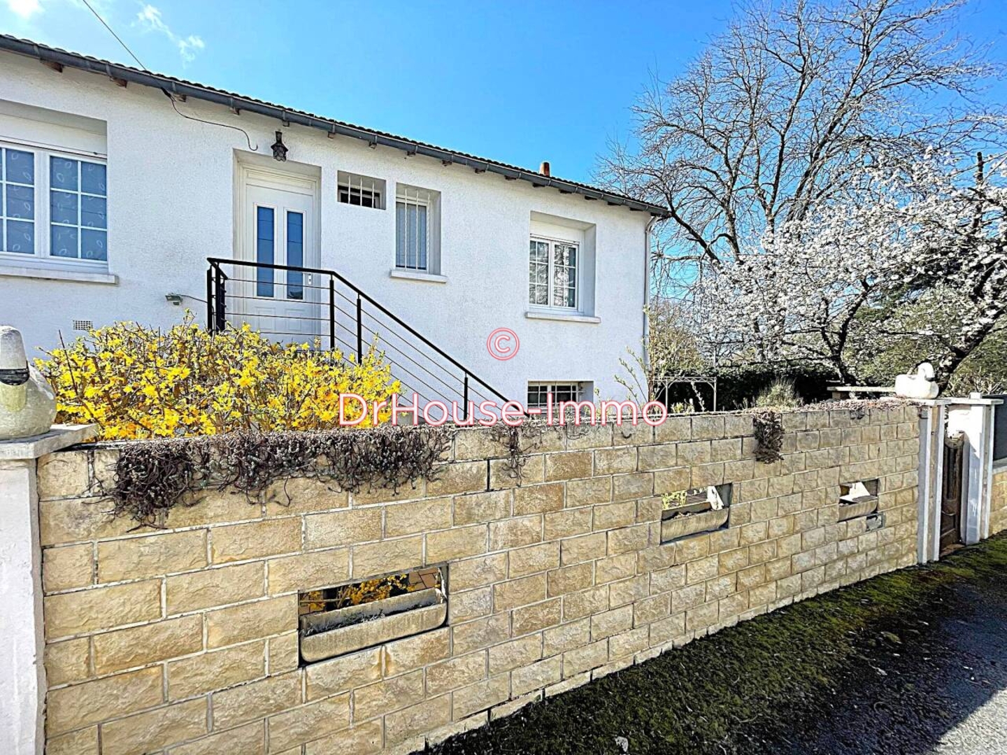 Maison 5 pièces de 130 m² - Poitiers (86000)