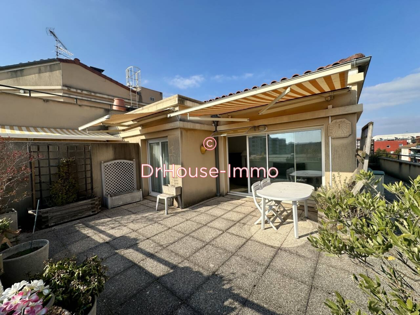 Appartement 4 pièces de 110 m² - Valence (26000)