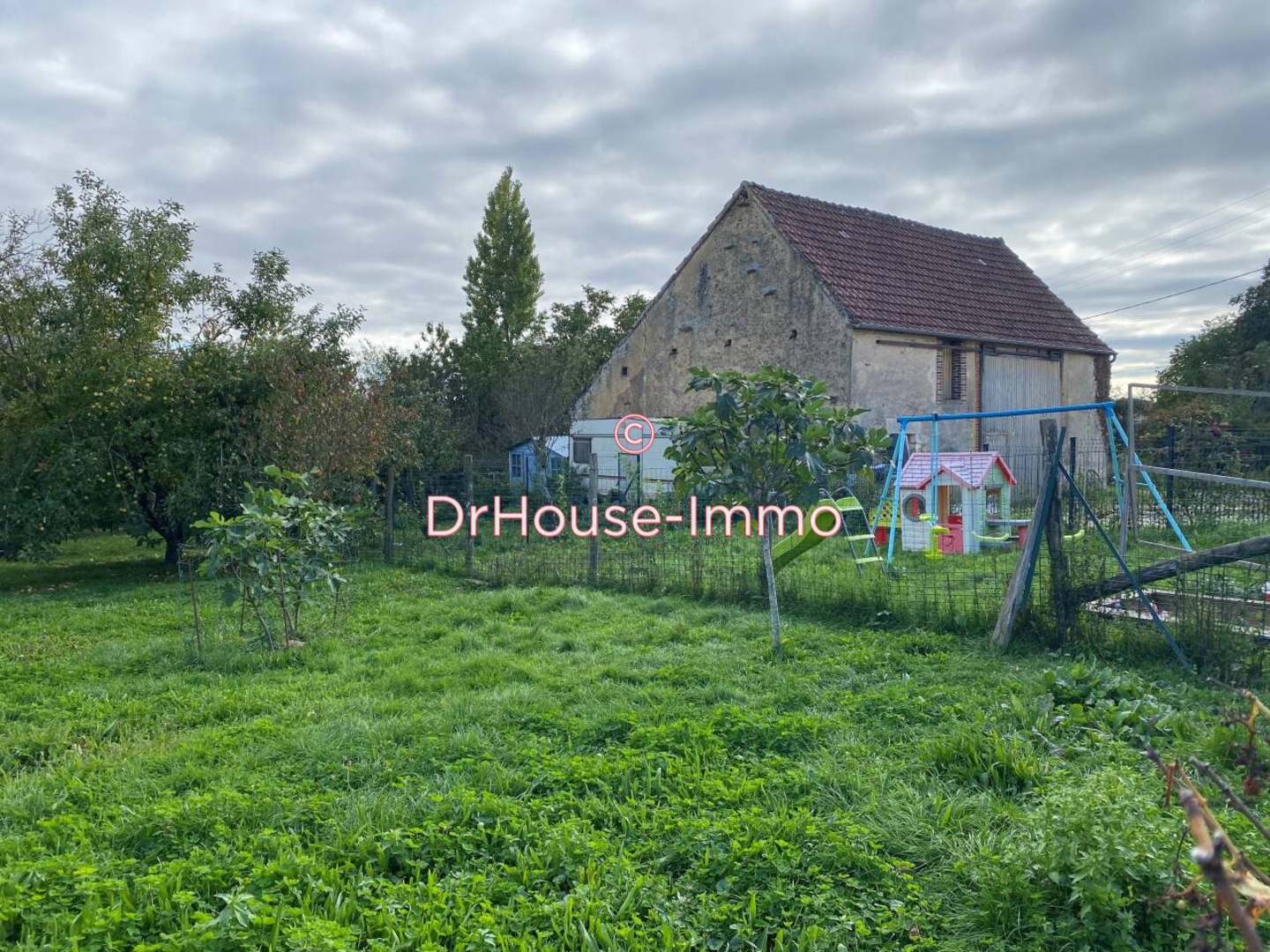 Maison 3 pièces de 80 m² - Diges (89240)