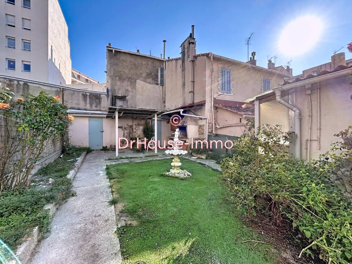 Appartement 3 pièces de 61 m² - Marseille (13008)