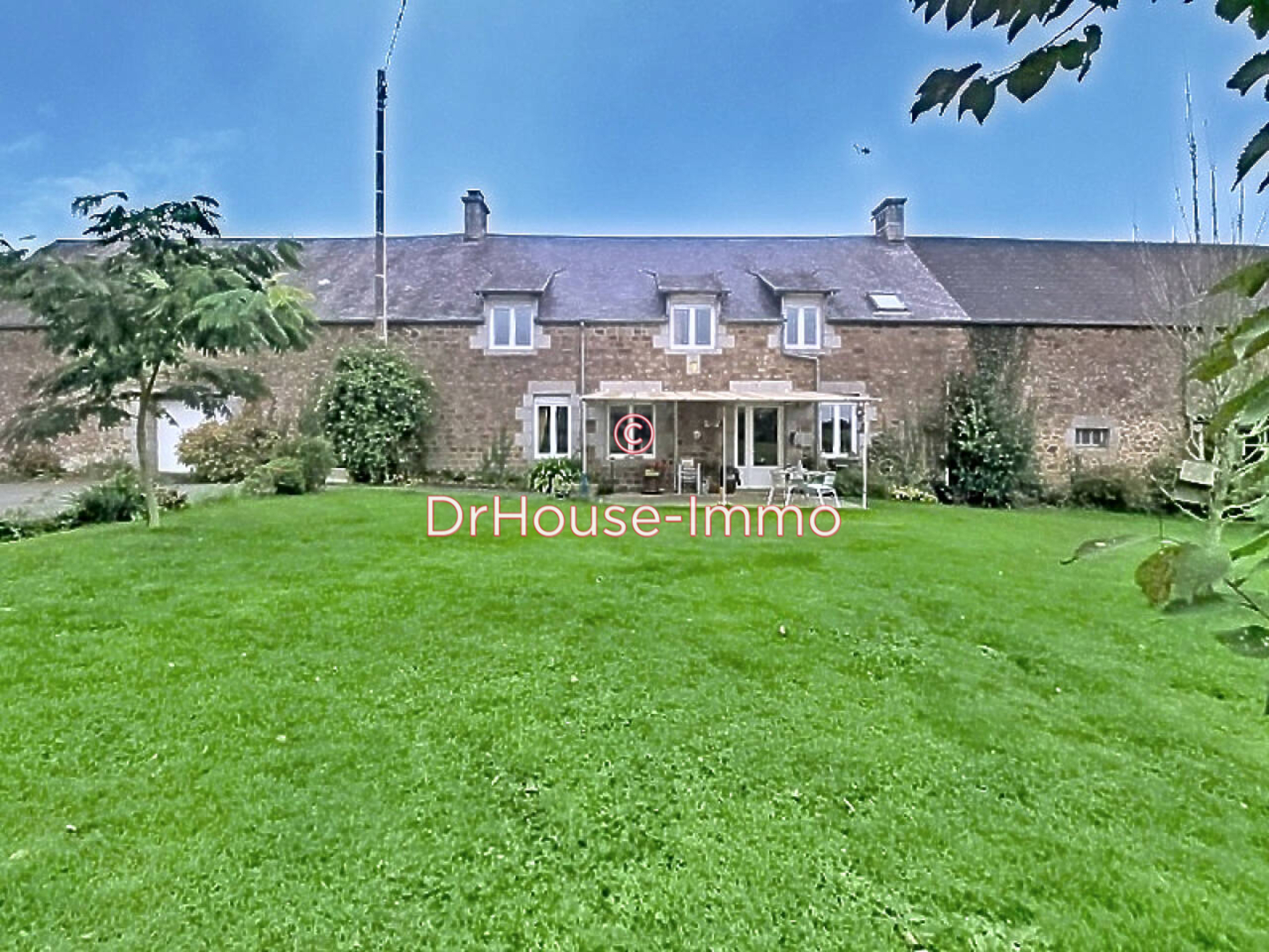 Maison 6 pièces de 139 m² - Louvigné-du-Désert (35420)