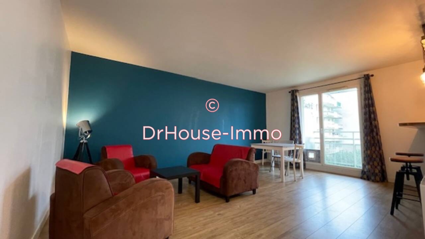 Appartement 3 pièces de 64 m² - Bagnolet (93170)