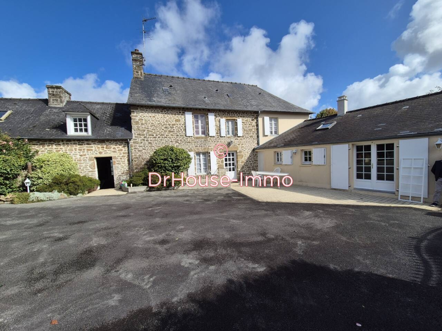 Maison 6 pièces de 121 m² - Gorron (53120)