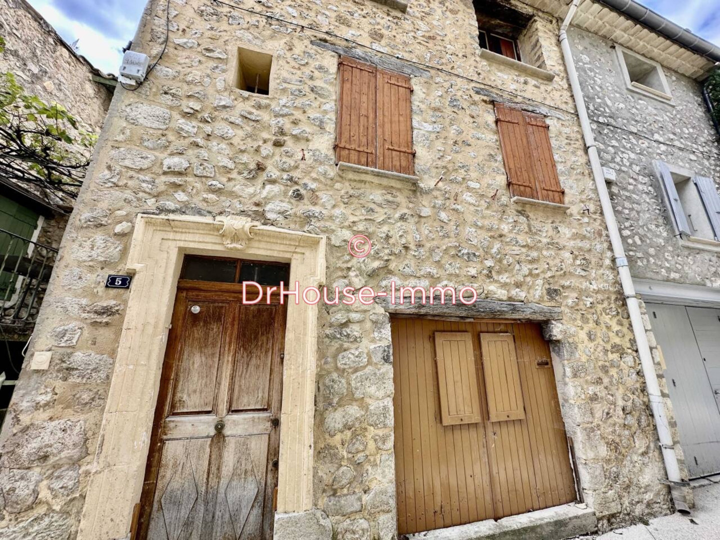 Maison 4 pièces de 136 m² - Buis-les-Baronnies (26170)