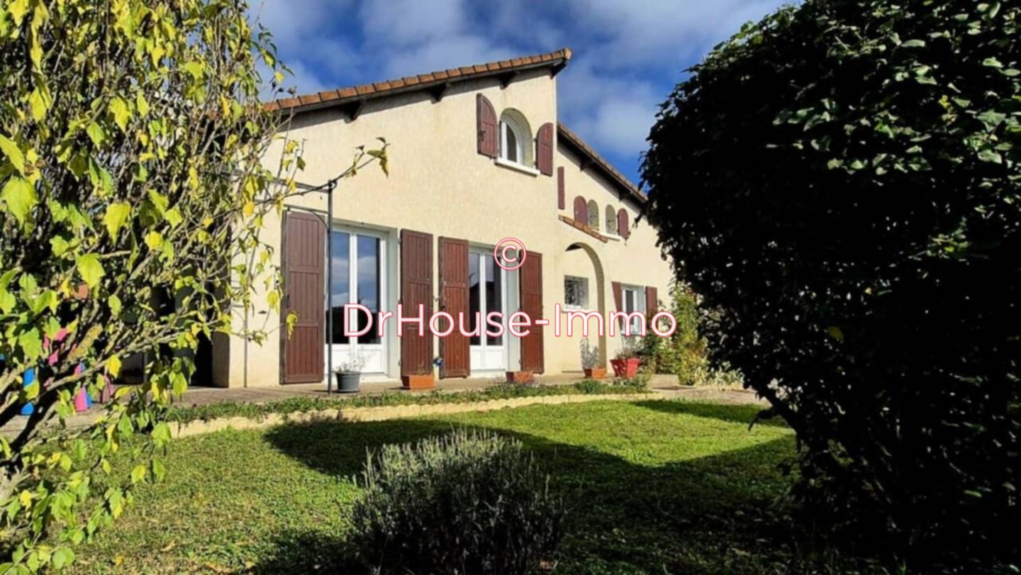 Maison 6 pièces de 141 m² - Issoire (63500)