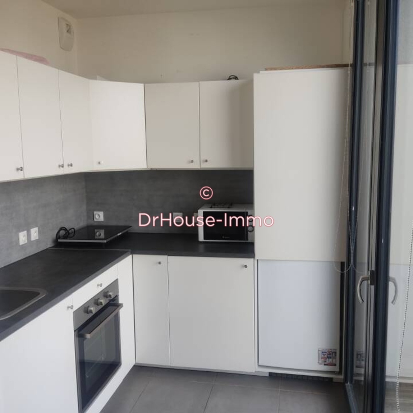 Appartement 1 pièce de 27 m² - Bry-sur-Marne (94360)