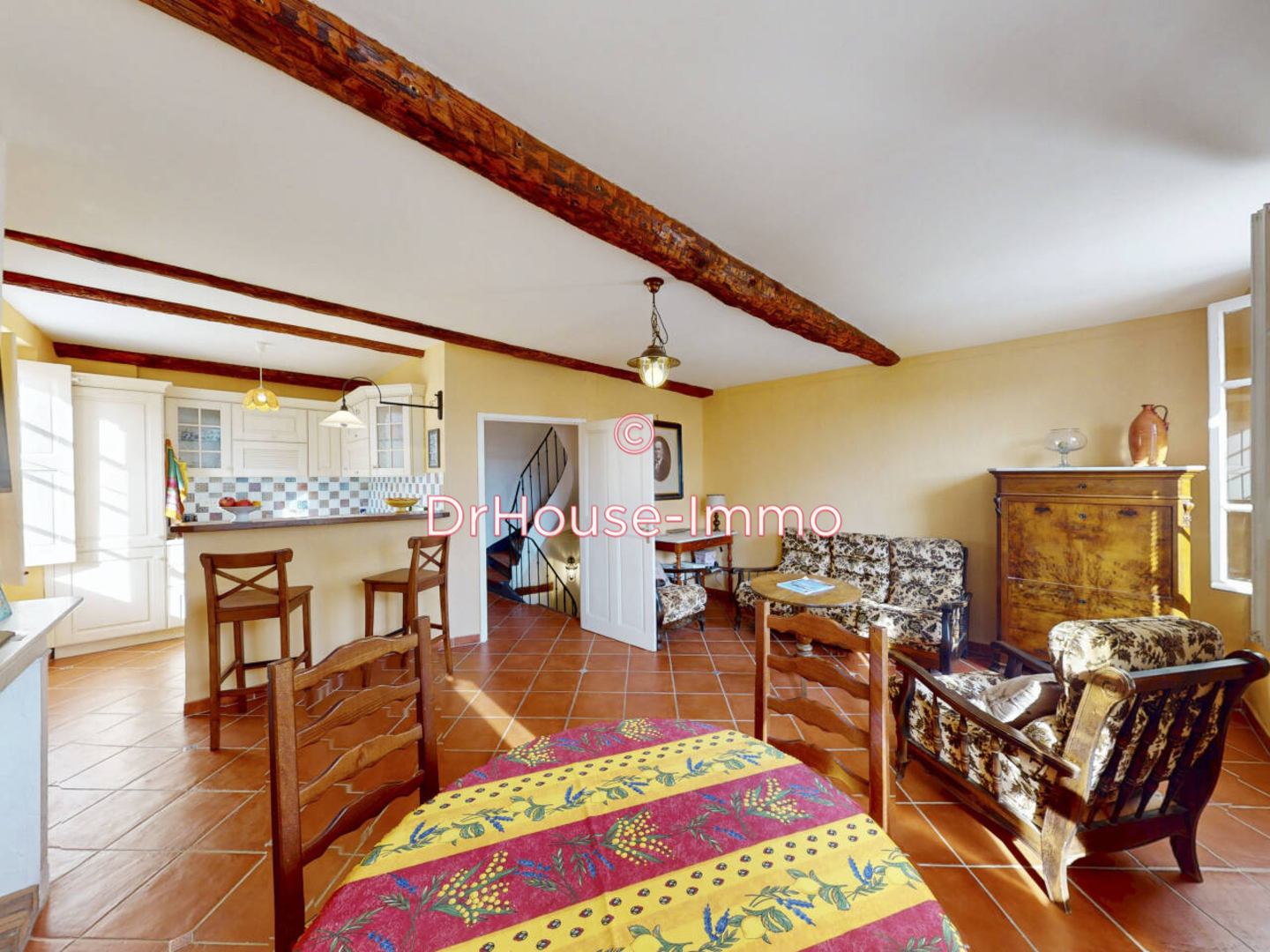 Maison 5 pièces de 105 m² - La Garde-Freinet (83680)