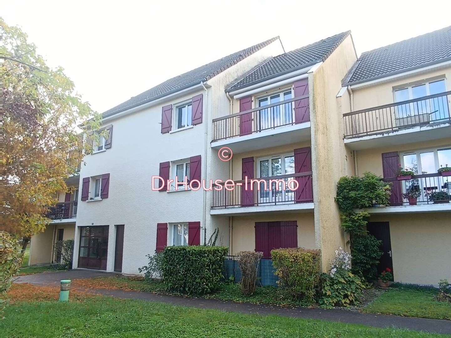 Appartement 3 pièces de 70 m² - Troyes (10000)