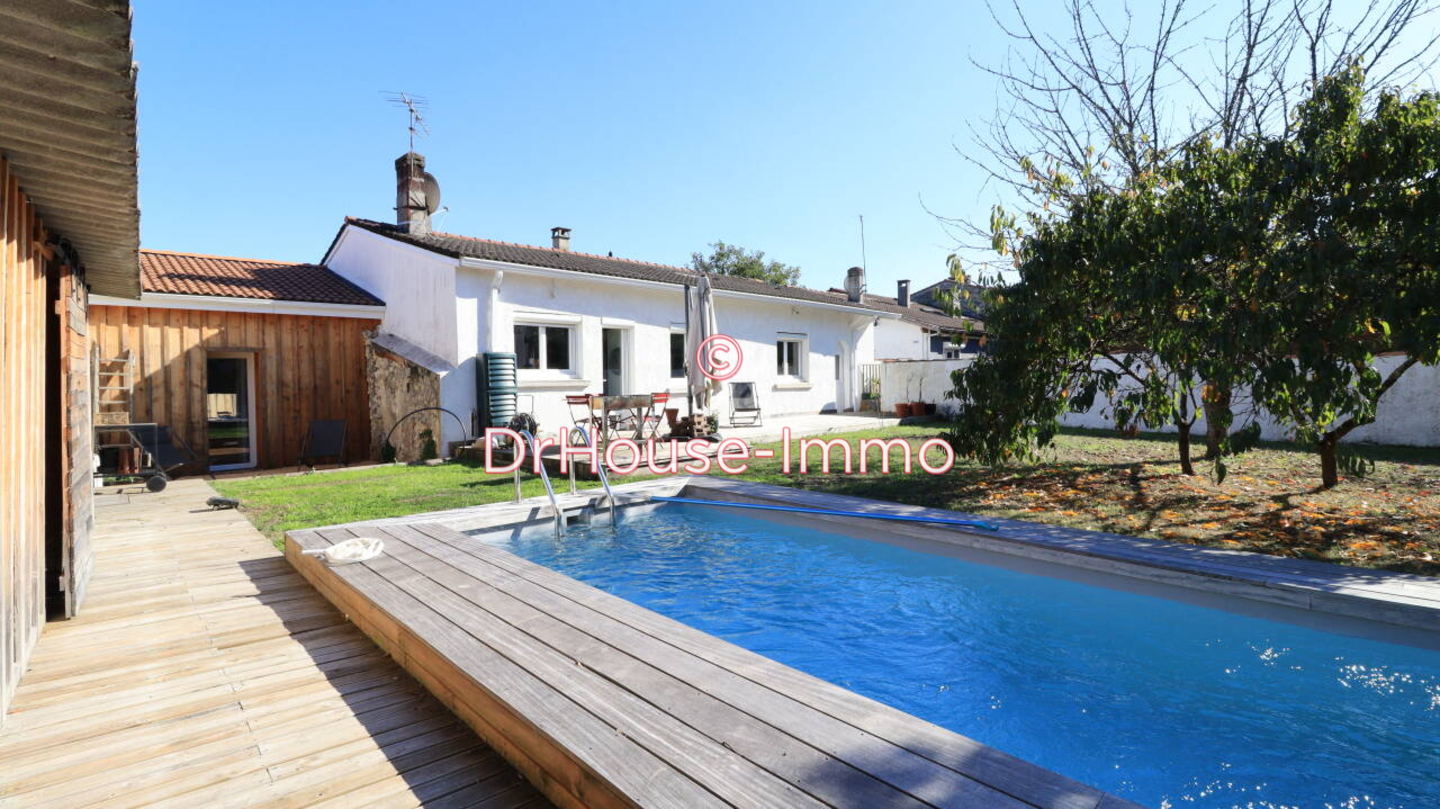 Maison 4 pièces de 131 m² - Blanquefort (33290)