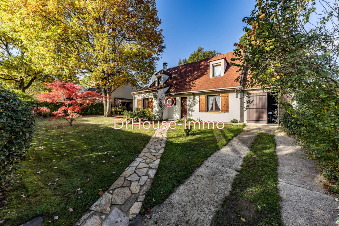 Maison 6 pièces de 127 m² - Dampierre-en-Yvelines (78720)