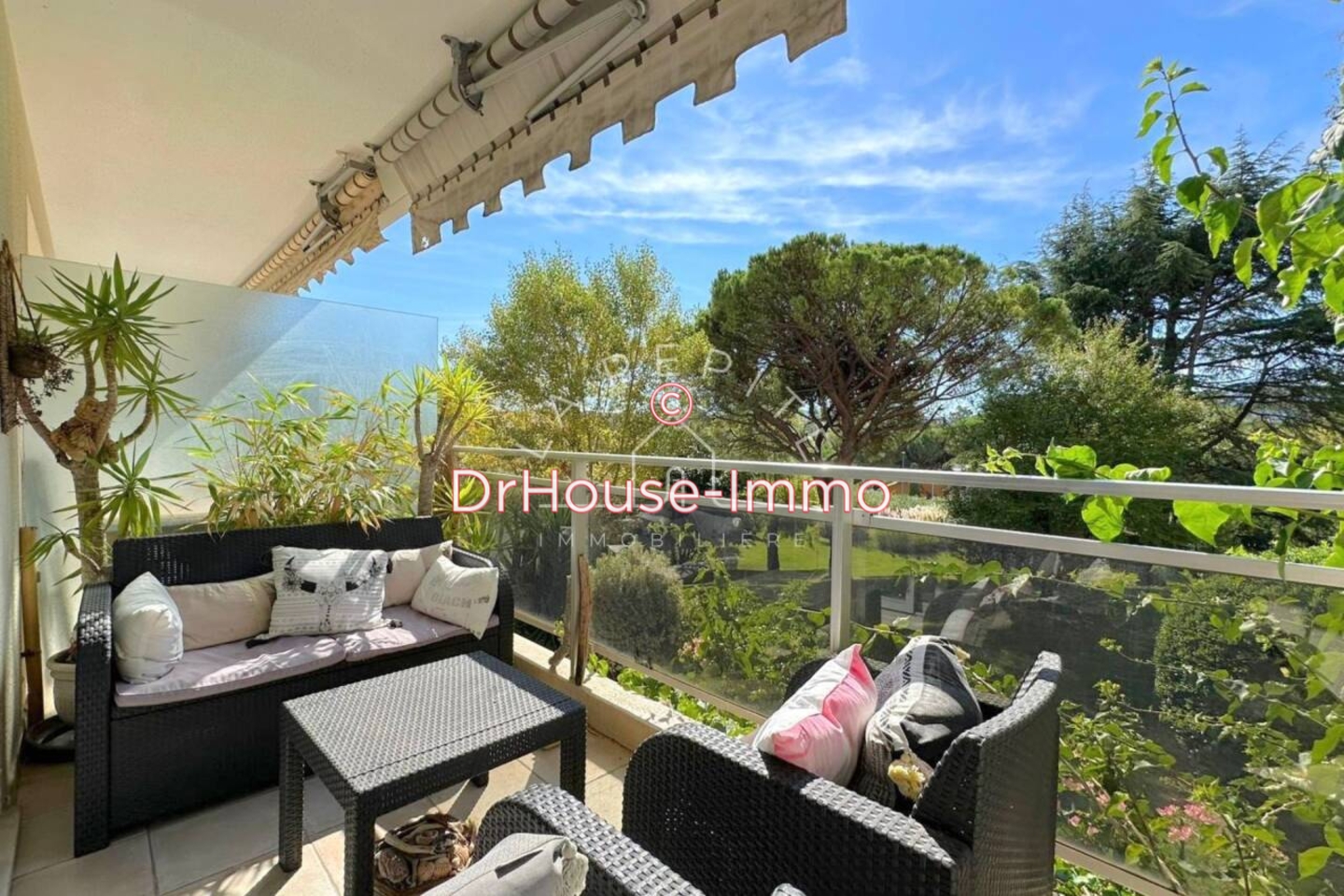 Appartement 3 pièces de 70 m² - Mandelieu-la-Napoule (06210)