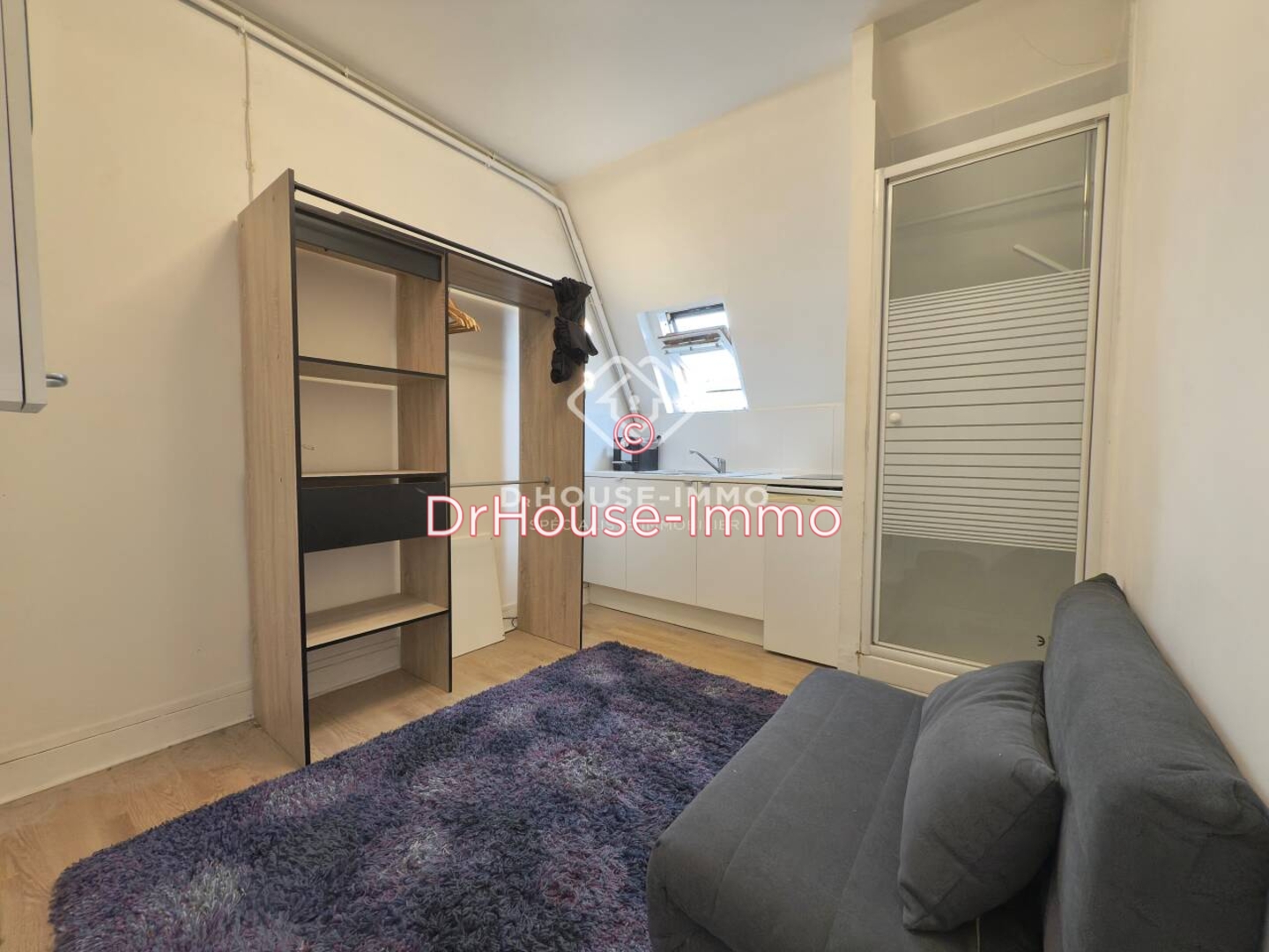Appartement 1 pièce de 8 m² - Paris (75017)