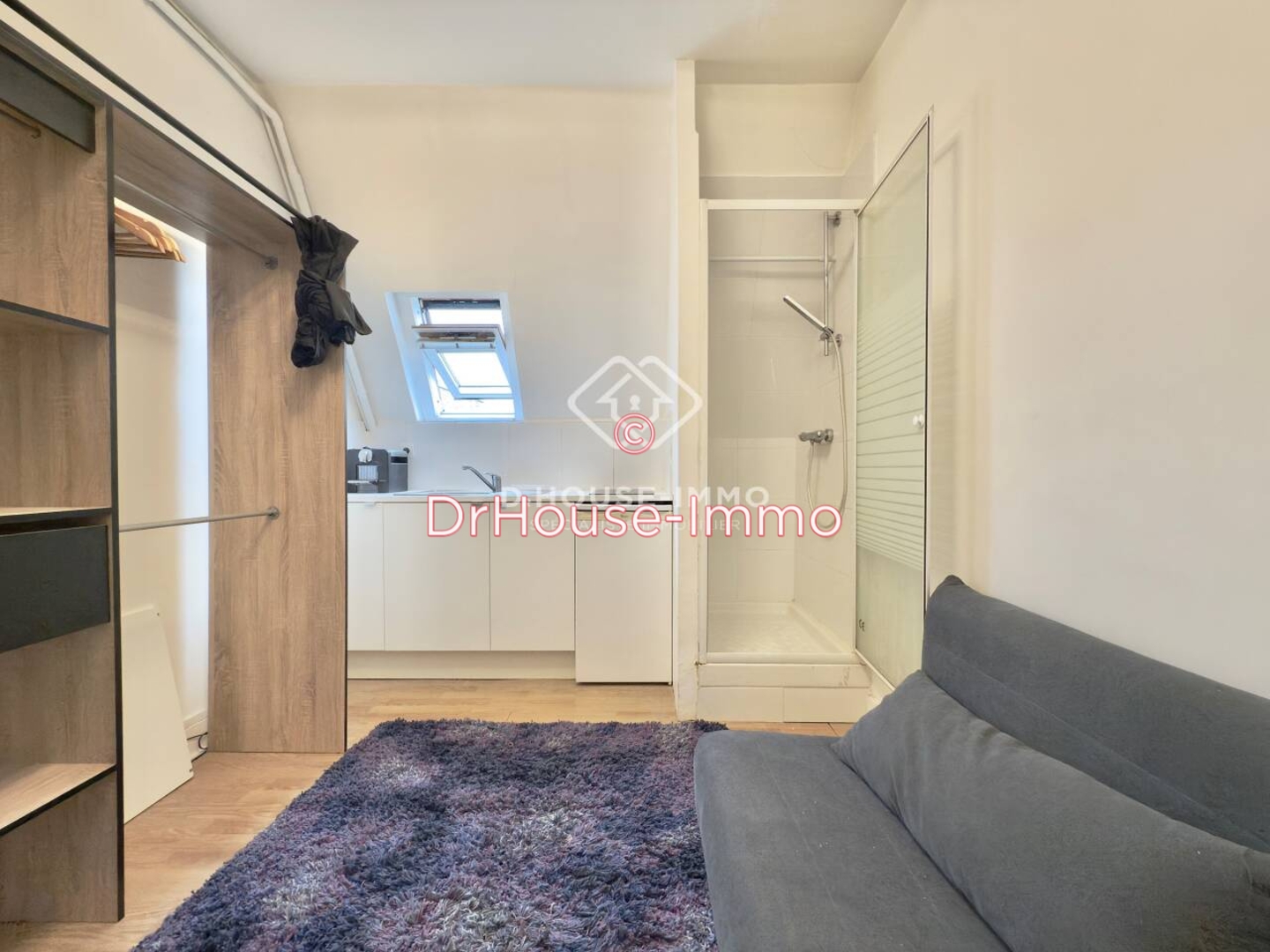 Appartement 1 pièce de 8 m² - Paris (75017)