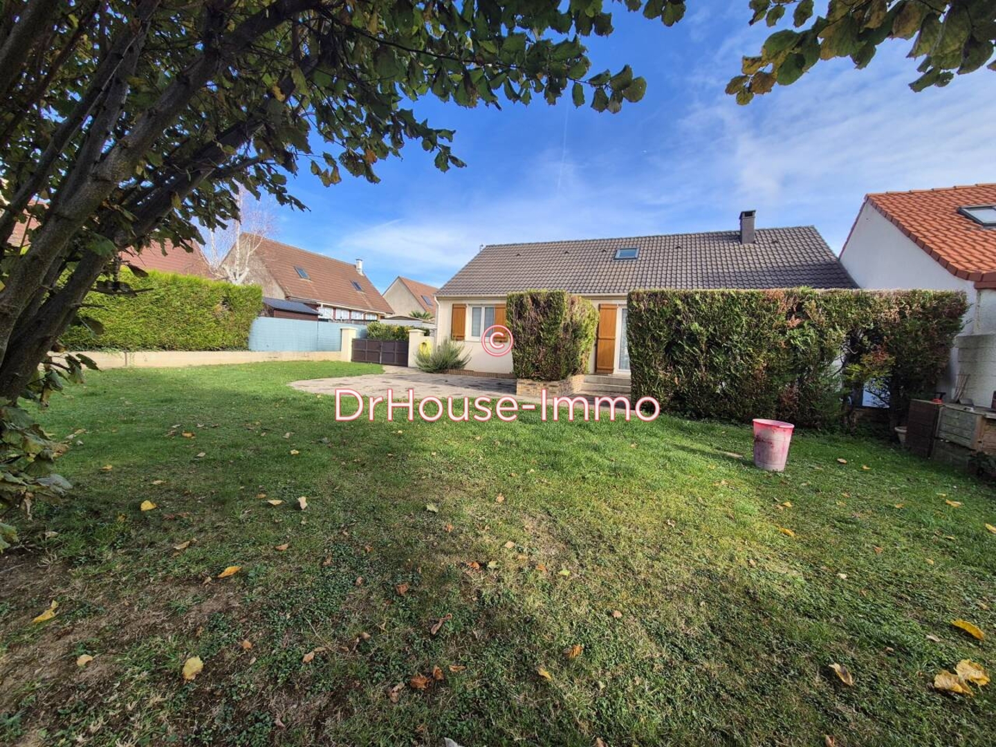 Maison 7 pièces de 102 m² - Limay (78520)