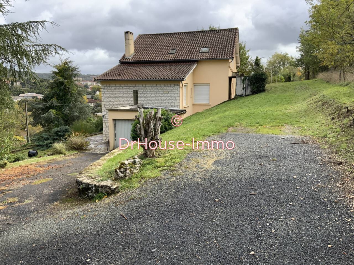 Maison 7 pièces de 154 m² - Cahors (46000)