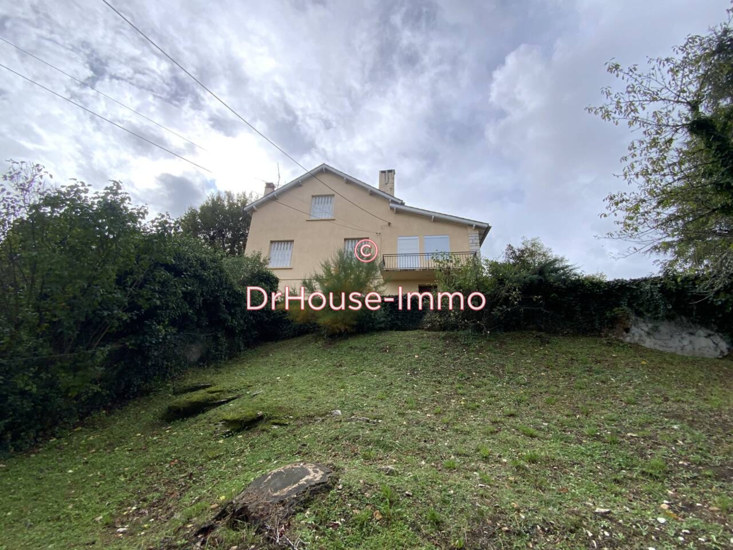 Maison 7 pièces de 154 m² - Cahors (46000)