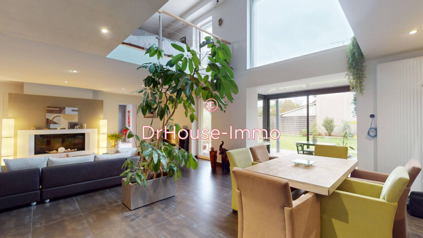 Maison 8 pièces de 173 m² - Orléans (45100)