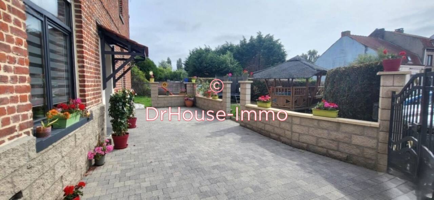 Maison 8 pièces de 185 m² - Wattrelos (59150)