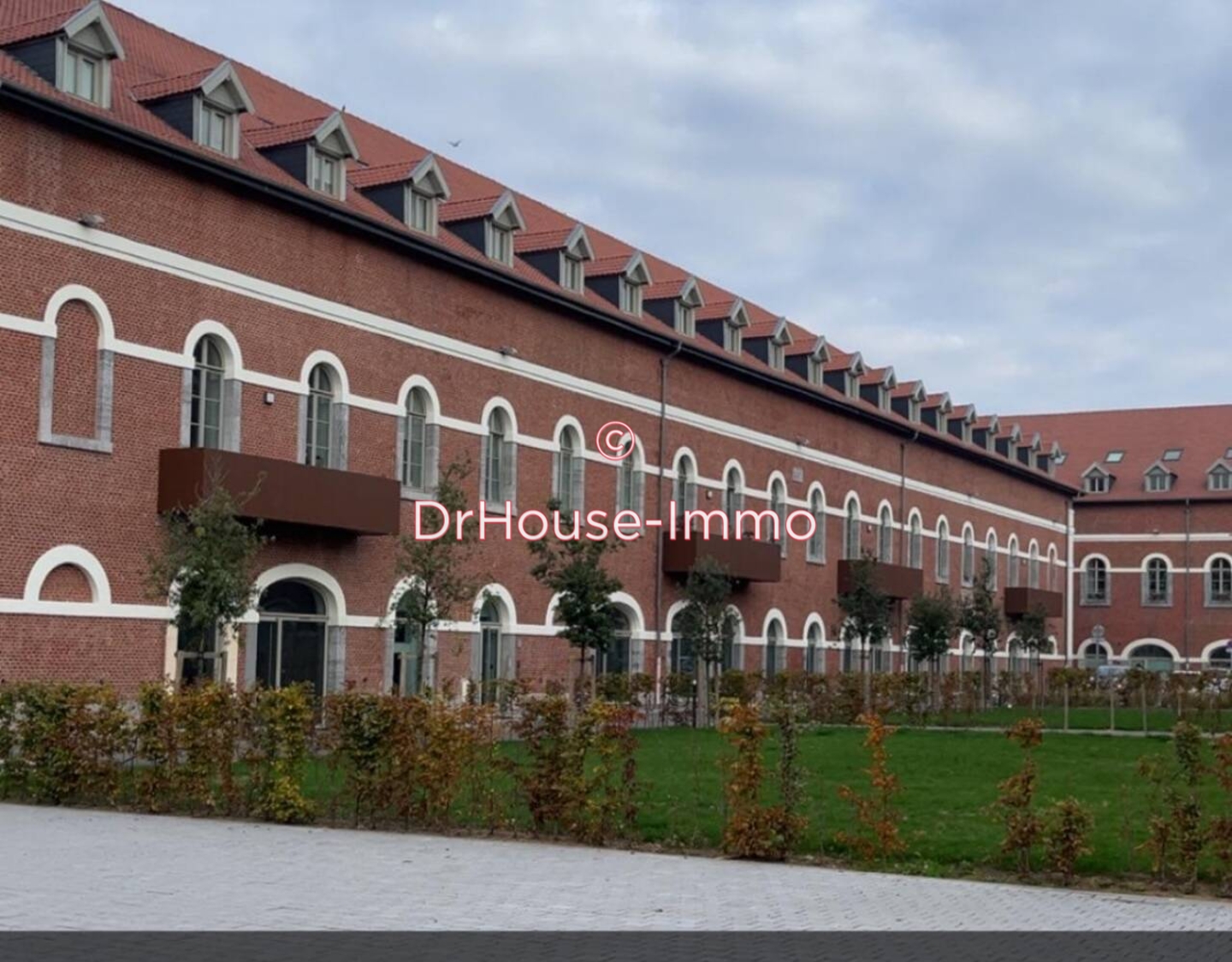 Appartement 4 pièces de 109 m² - Valenciennes (59300)