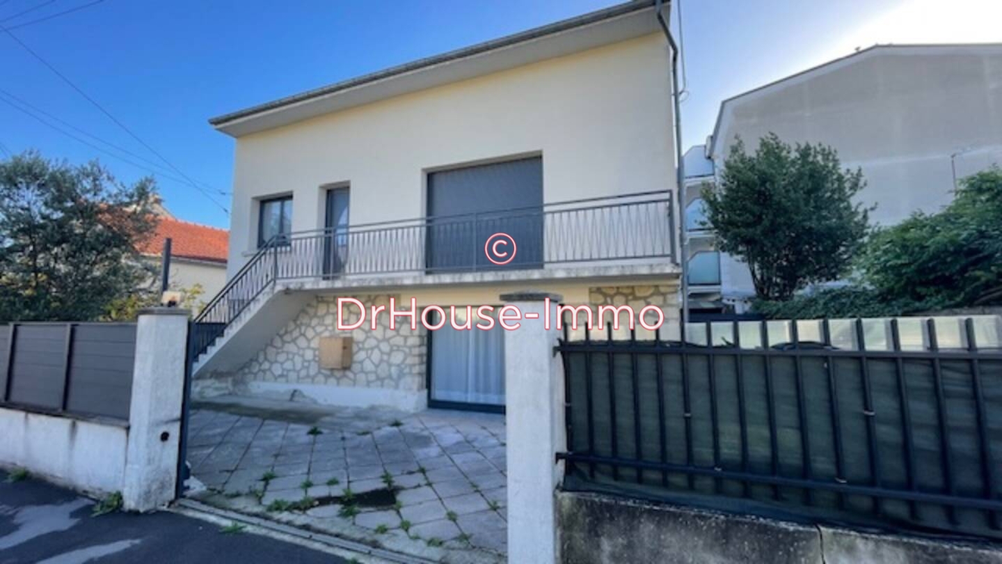 Maison 7 pièces de 175 m² - Montfermeil (93370)