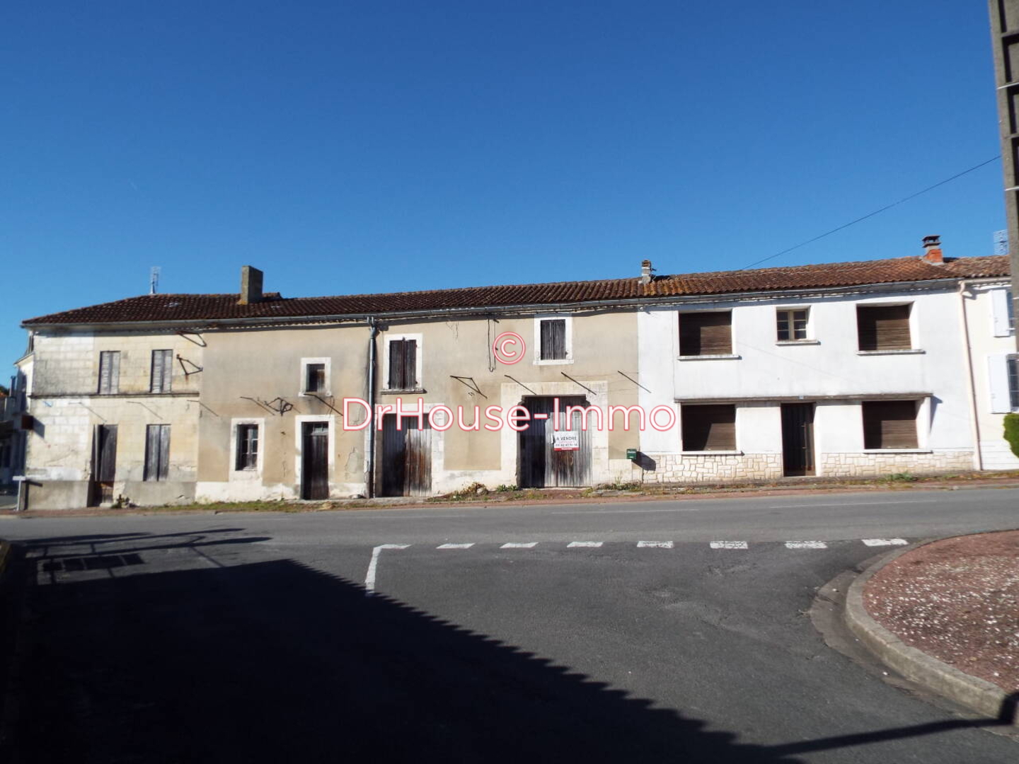 Maison 8 pièces de 151 m² - Saint-Fort-sur-Gironde (17240)