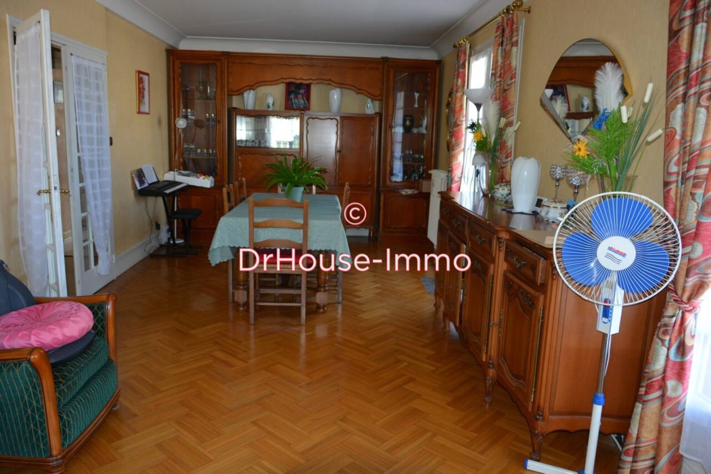 Maison 8 pièces de 157 m² - Saint-Junien (87200)