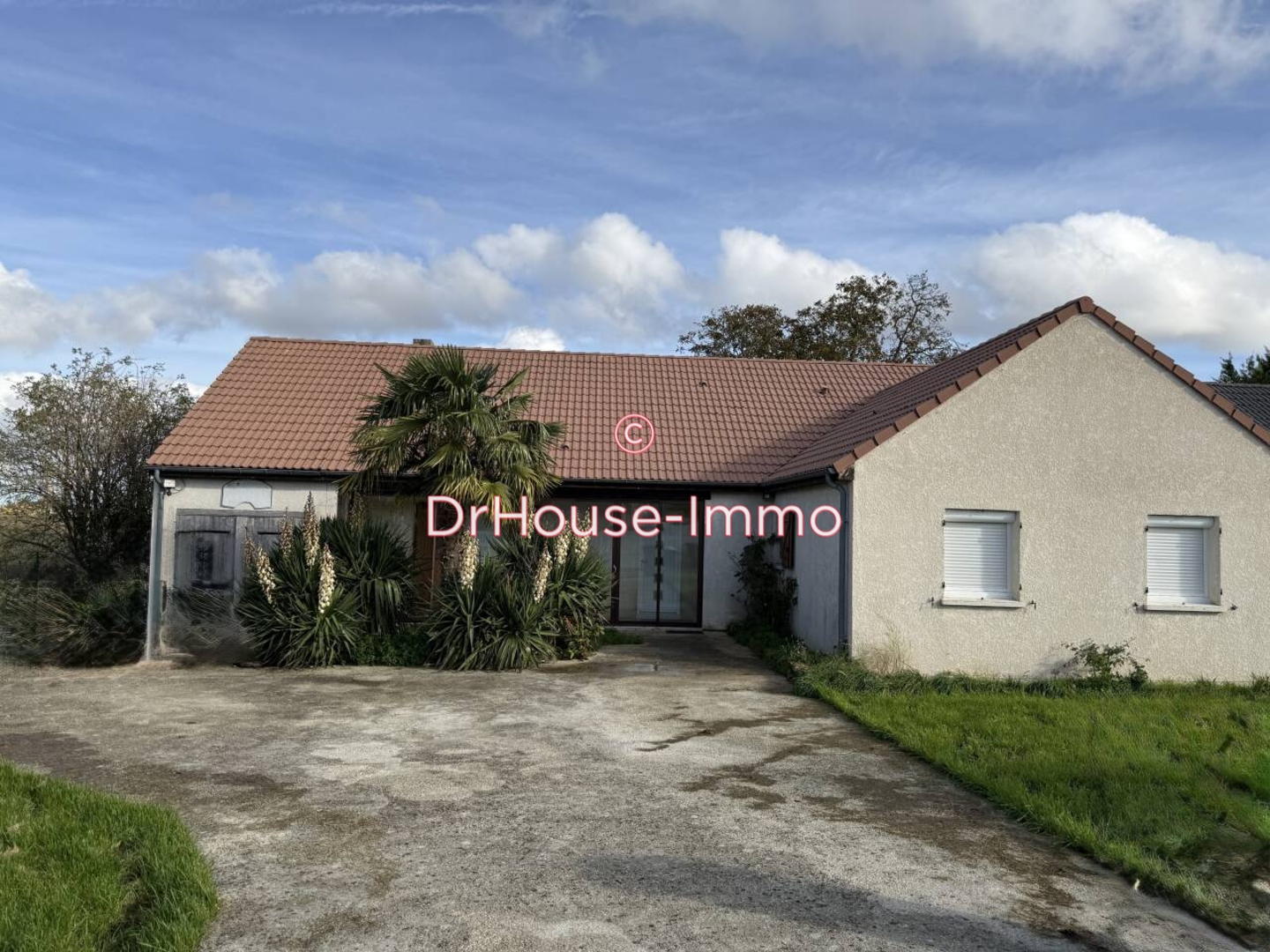 Maison 5 pièces de 125 m² - Saint-Pierre-lès-Nemours (77140)