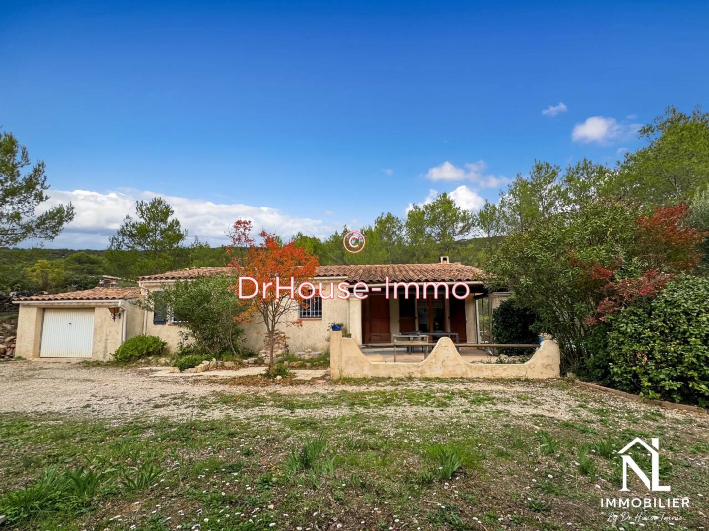 Maison 4 pièces de 90 m² - Sainte-Anastasie-sur-Issole (83136)