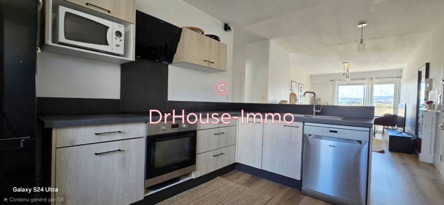 Appartement 3 pièces de 63 m² - Fraisses (42490)