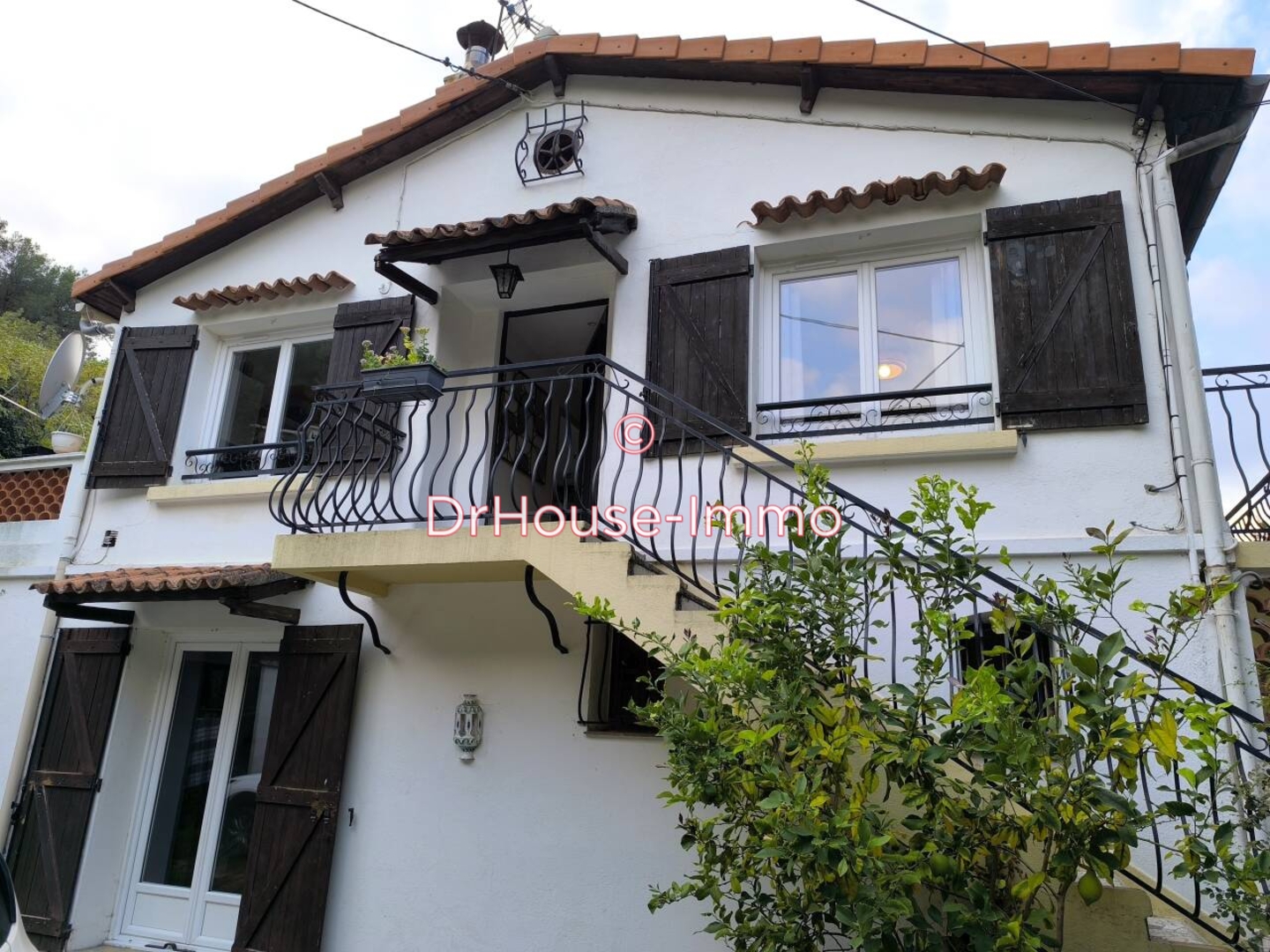 Maison 6 pièces de 128 m² - Aubagne (13400)