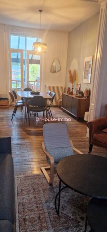 Maison 9 pièces de 128 m² - Valenciennes (59300)