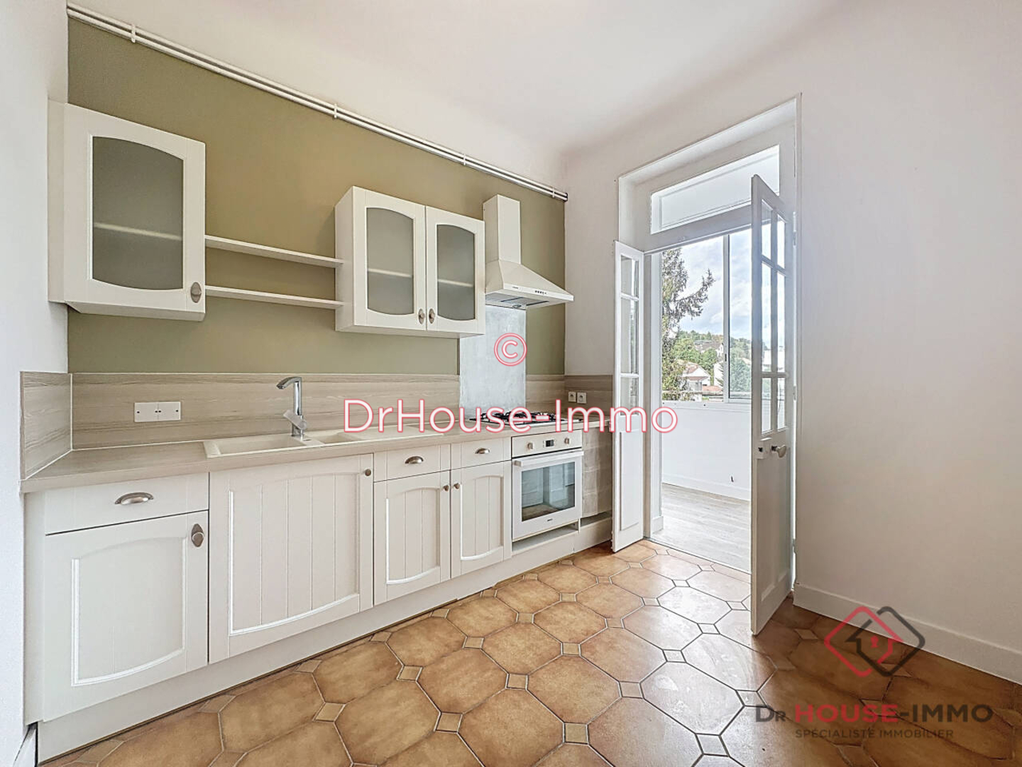 Appartement 3 pièces de 67 m² - Périgueux (24000)