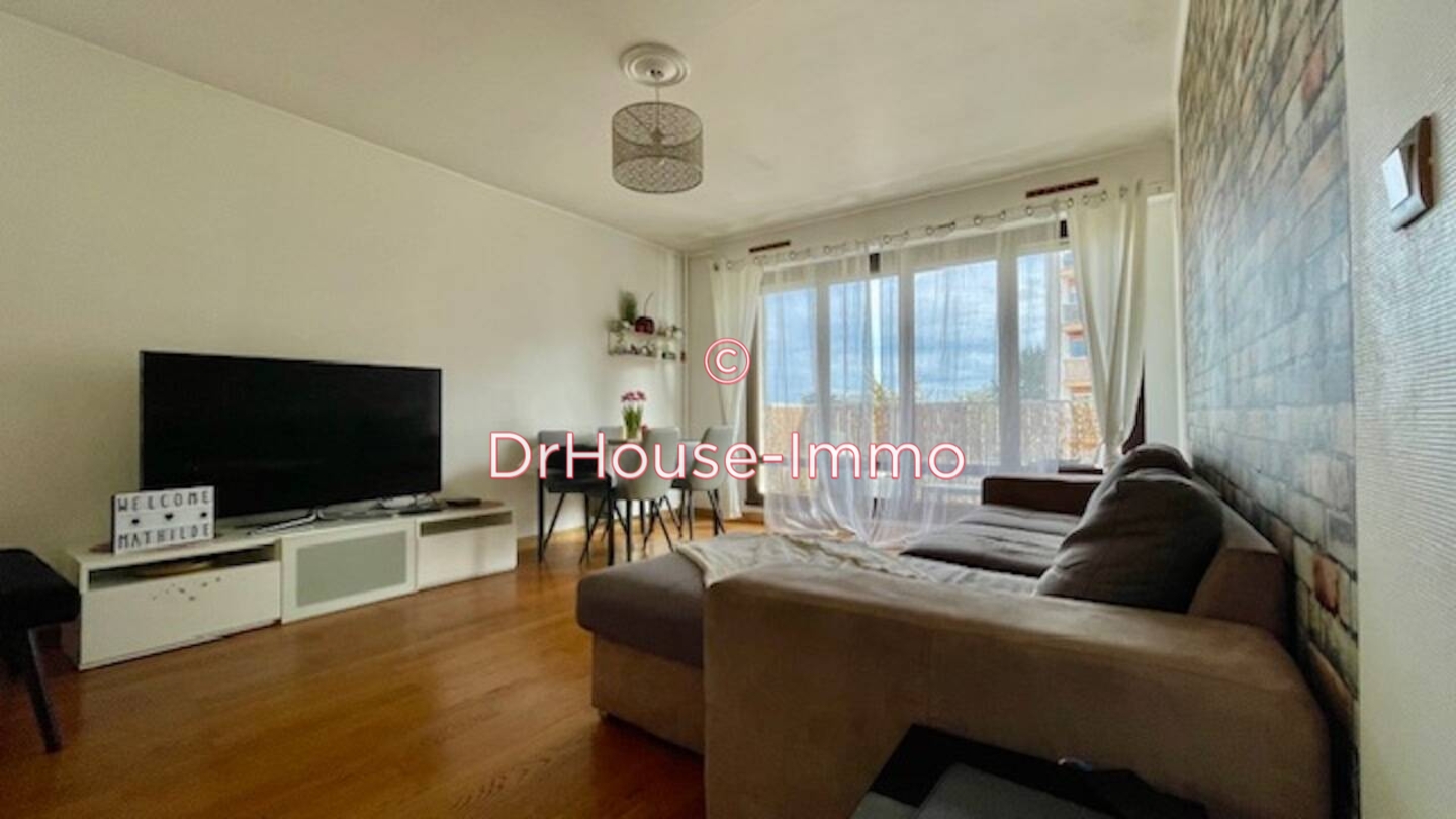Appartement 2 pièces de 48 m² - Villemomble (93250)