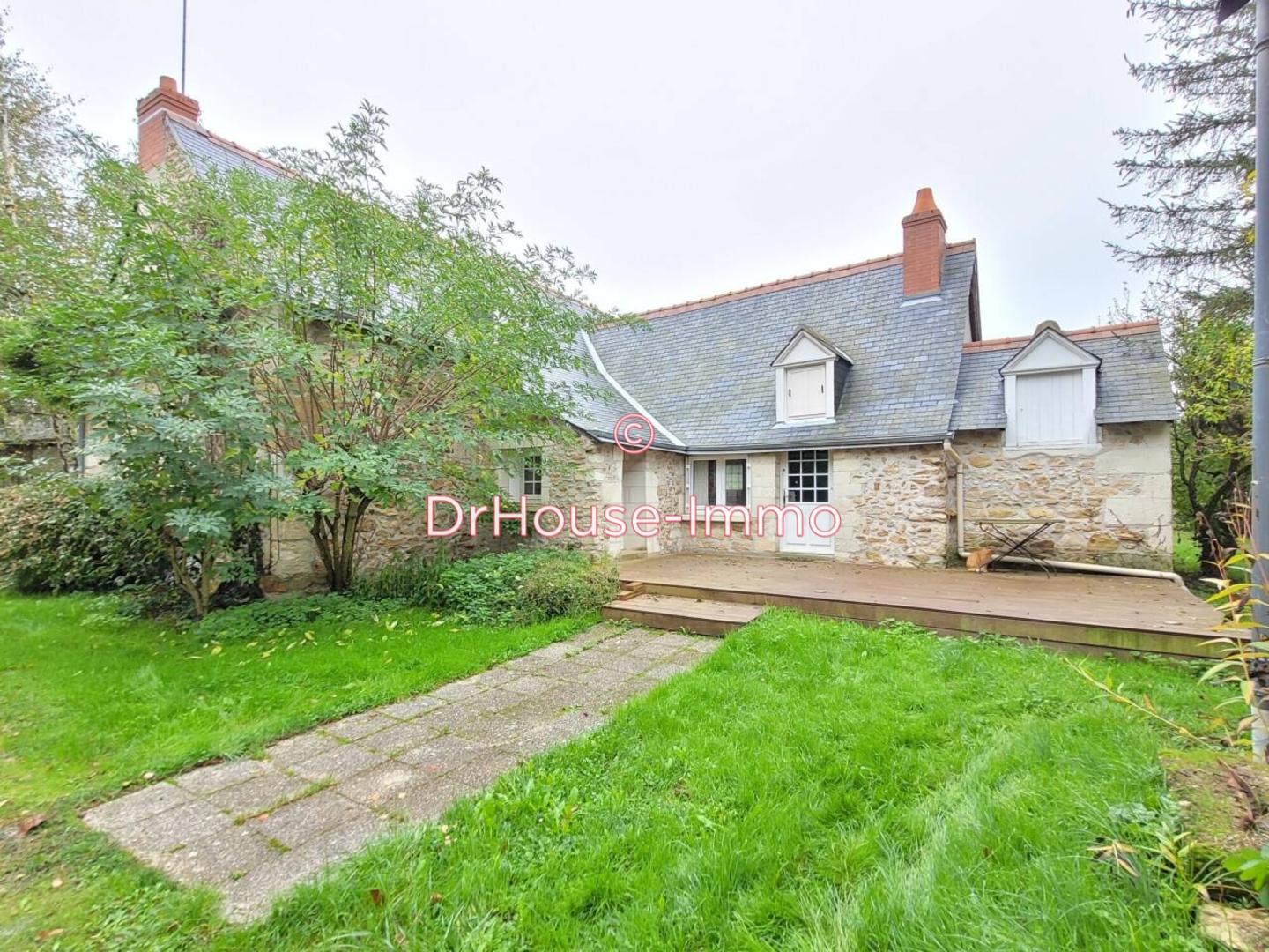 Maison 11 pièces de 205 m² - Cheillé (37190)