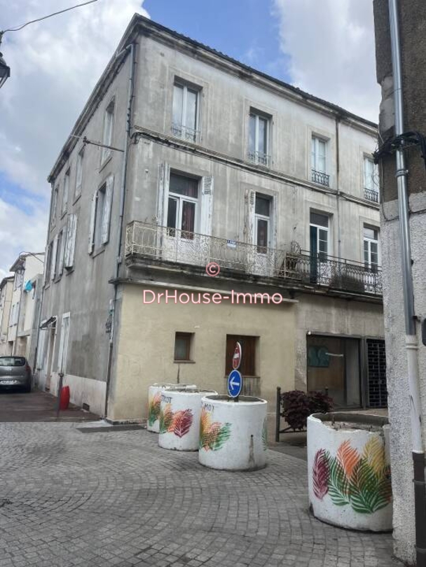 Immeuble 6 pièces de 211 m² - Villeneuve-sur-Lot (47300)