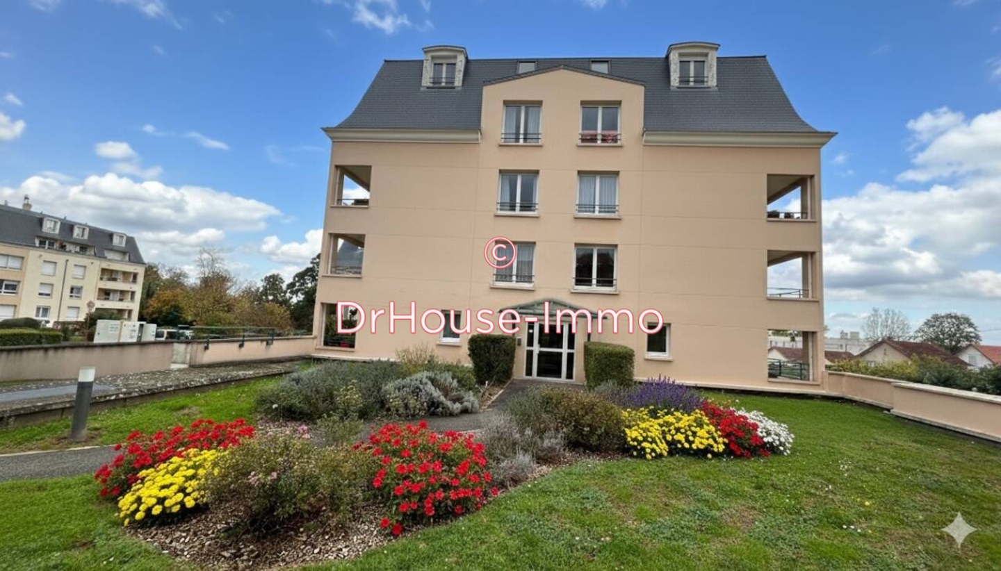 Appartement 2 pièces de 48 m² - Dammarie-les-Lys (77190)