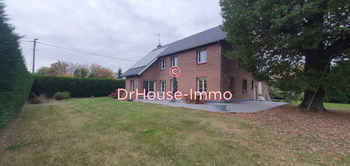 Maison 8 pièces de 205 m² - Tilloy-lez-Marchiennes (59870)