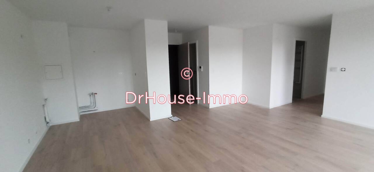Appartement 3 pièces de 65 m² - Mulhouse (68100)