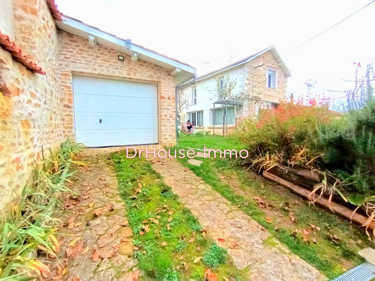 Maison 8 pièces de 155 m² - Thouars (79100)