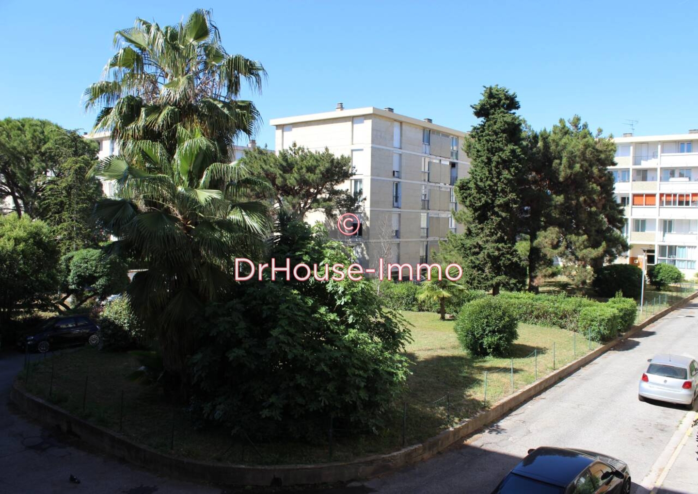 Appartement 4 pièces de 75 m² - Marignane (13700)