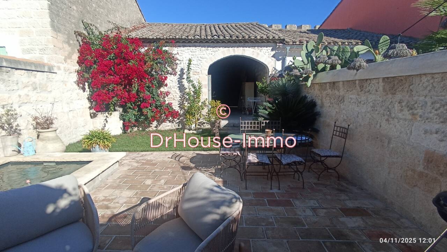 Maison 3 pièces de 90 m² - Aigues-Mortes (30220)