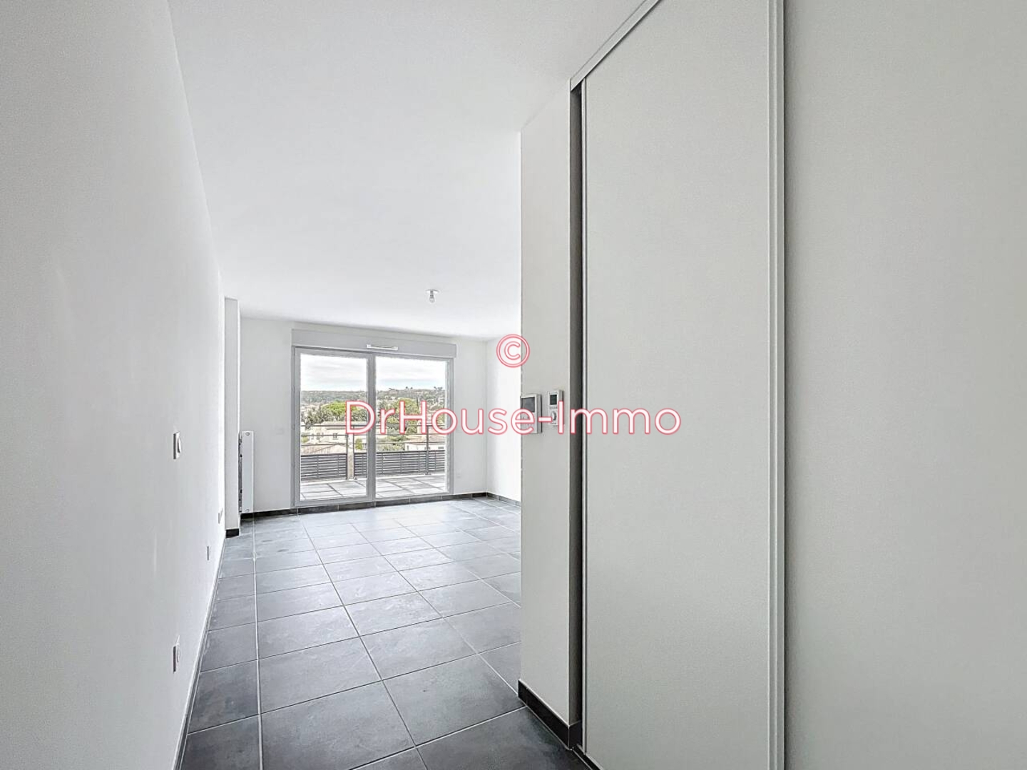 Appartement 2 pièces de 43 m² - Vitrolles (13127)