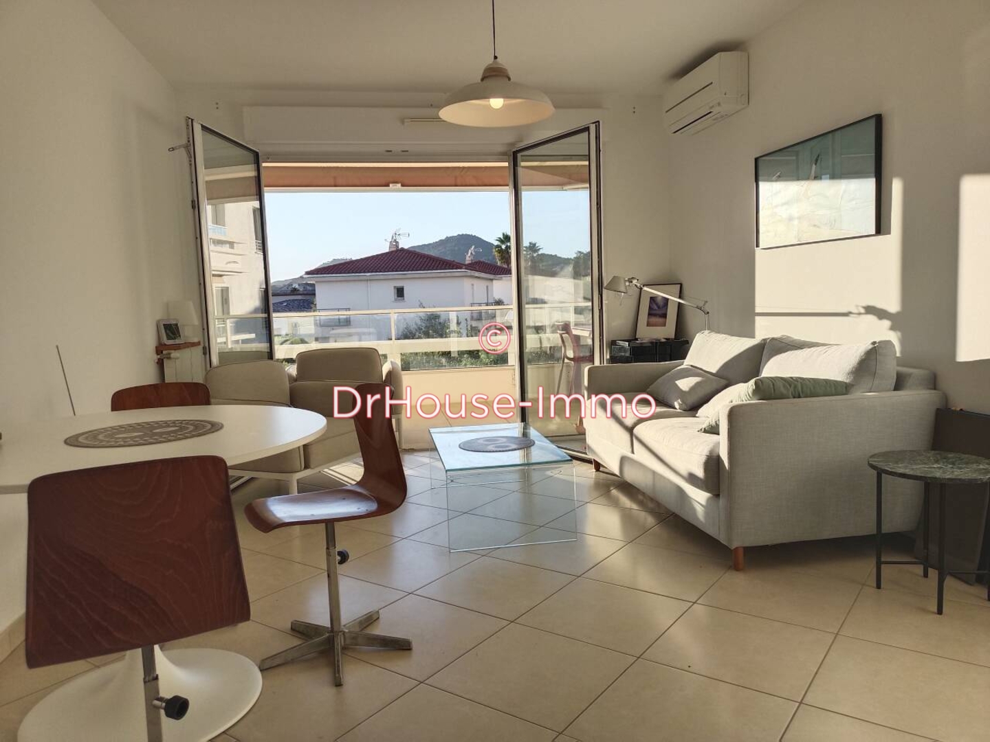 Appartement 2 pièces de 41 m² - Carqueiranne (83320)